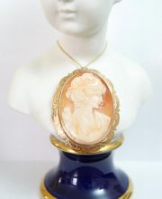 Jugendstil Gemme/Kame� in 375/000 Goldfassung A1683