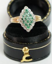 Edler Smaragd Diamantring in 375/000 Gelbgold A1733