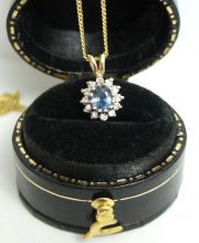 Femininer Safir Diamant Anh�nger in 375/000 Gelbgold + Kette A18