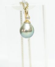 Tahitiperlanh�nger aus 750/000 Gelbgold mit Kette A1845/1856