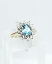 Bildh�bscher Blautopas Diamant Damenring 375/000 Gelbgold A1851