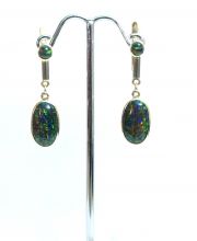 Wertvolle Ohrringe aus 585/000 Gelbgold mit schwarzen Opalen A18