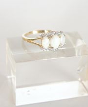 Englischer 375/000 Gelbgold Edel Opal Diamantring A769
