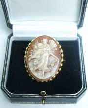 Antike englische Gemme mit einer Fee und Putte  9ct Gelbgold A12