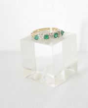 Englischer Smaragdring in 375/000 Gelbgold mit Diamanten A1452