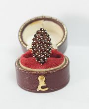 Antiker Granat Damenring aus 585/000 Gelbgold A1486