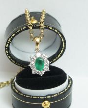 Edler 1ct Brillant Smaragd Anh�nger aus 750/000 Gelbgold A1529