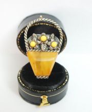 Antike Butterscotch Bernstein Brosche in Form Blumenkorb A1654